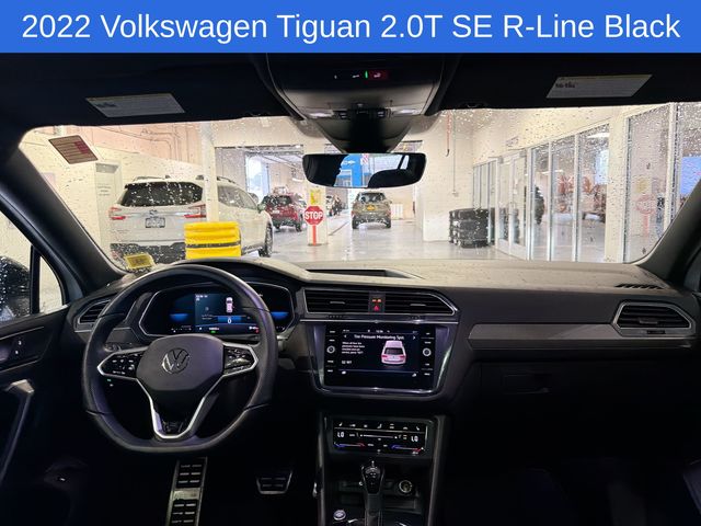 Thumbnail: 2022 Volkswagen Tiguan - 10