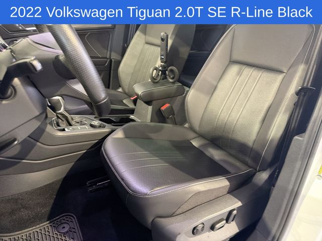 Thumbnail: 2022 Volkswagen Tiguan - 11
