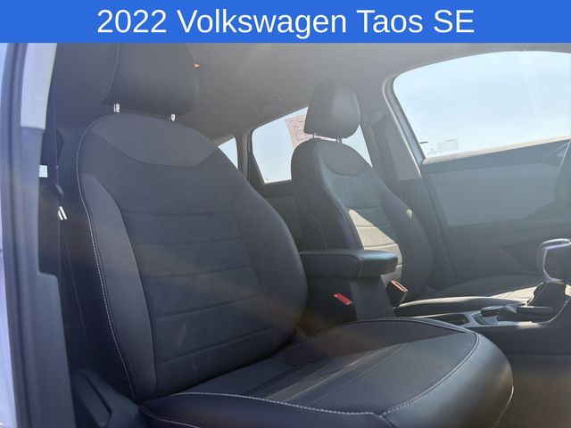 Thumbnail: 2022 Volkswagen Taos - 11