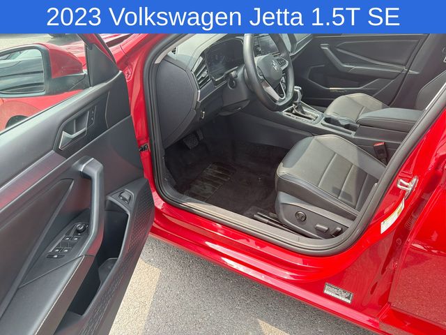 Thumbnail: 2023 Volkswagen Jetta - 22