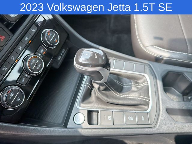 Thumbnail: 2023 Volkswagen Jetta - 13