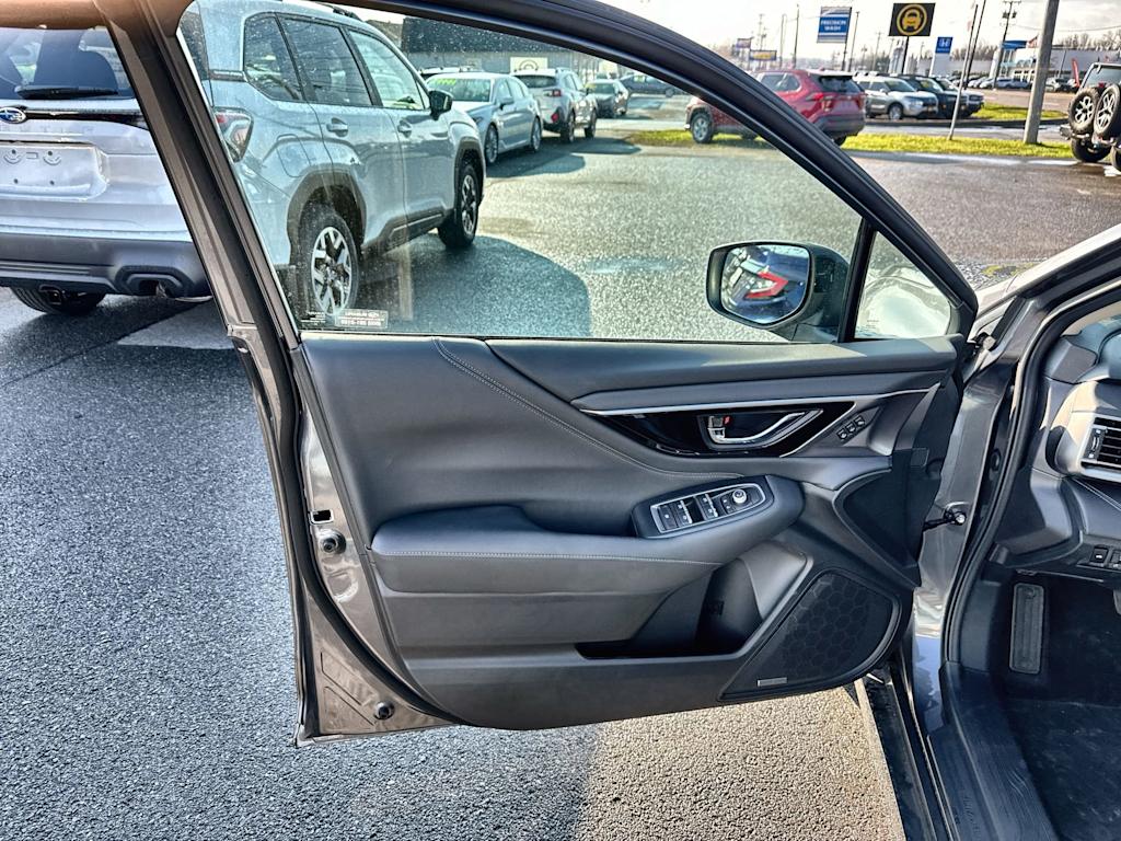 2025 Subaru Legacy Limited 21
