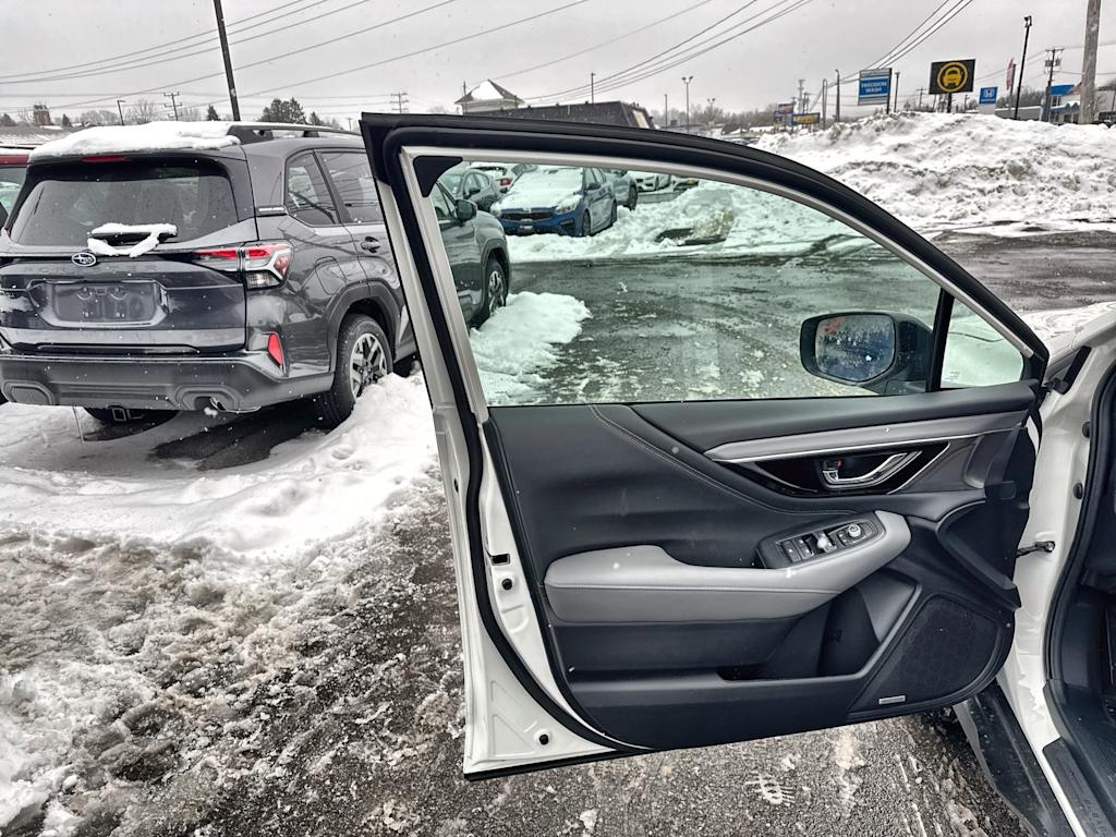 2025 Subaru Outback Onyx Edition 22