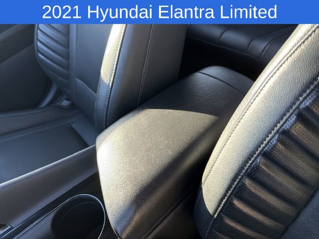 Thumbnail: 2021 Hyundai Elantra - 21