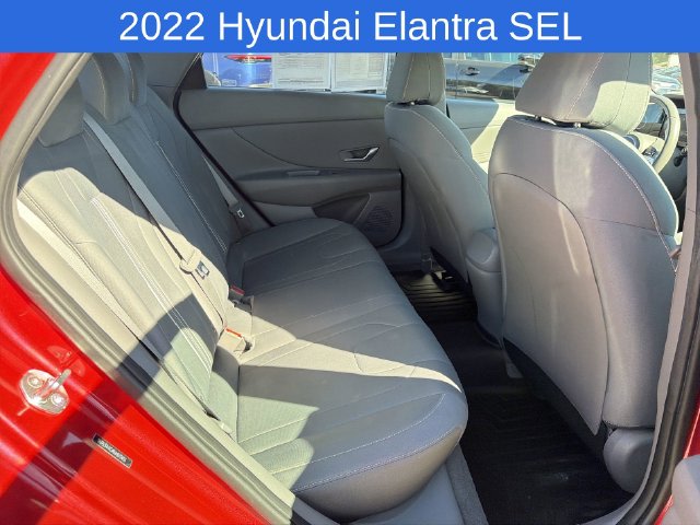 Thumbnail: 2022 Hyundai Elantra - 20