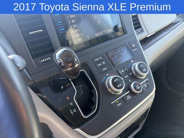 Thumbnail: 2017 Toyota Sienna - 23