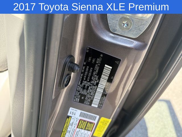 Thumbnail: 2017 Toyota Sienna - 24