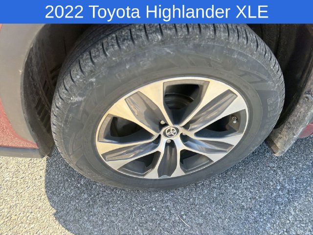 Thumbnail: 2022 Toyota Highlander - 6