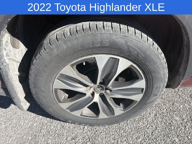 Thumbnail: 2022 Toyota Highlander - 12