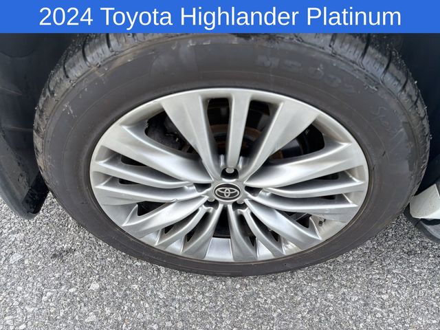 Thumbnail: 2024 Toyota Highlander - 5