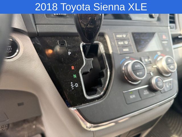 Thumbnail: 2018 Toyota Sienna - 12