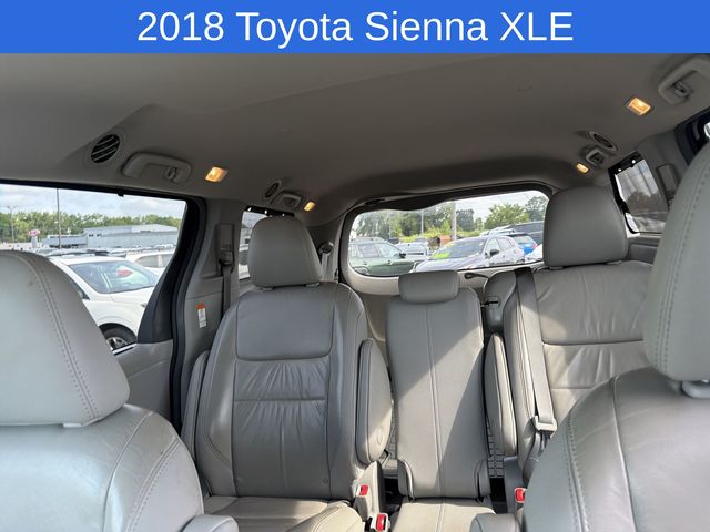 Thumbnail: 2018 Toyota Sienna - 7