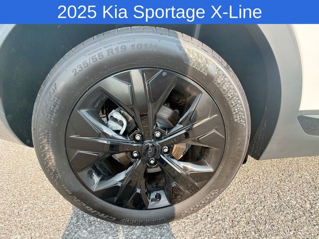 Thumbnail: 2025 Kia Sportage - 8