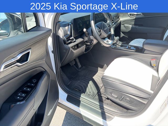 Thumbnail: 2025 Kia Sportage - 11