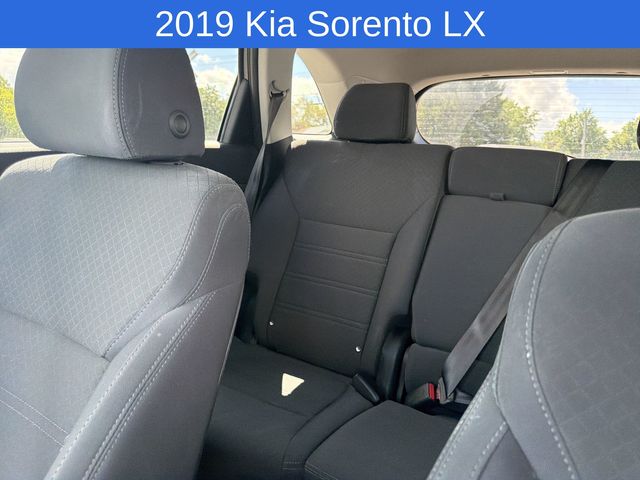 Thumbnail: 2019 Kia Sorento - 10