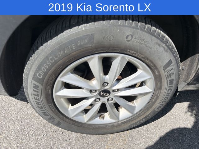 Thumbnail: 2019 Kia Sorento - 7