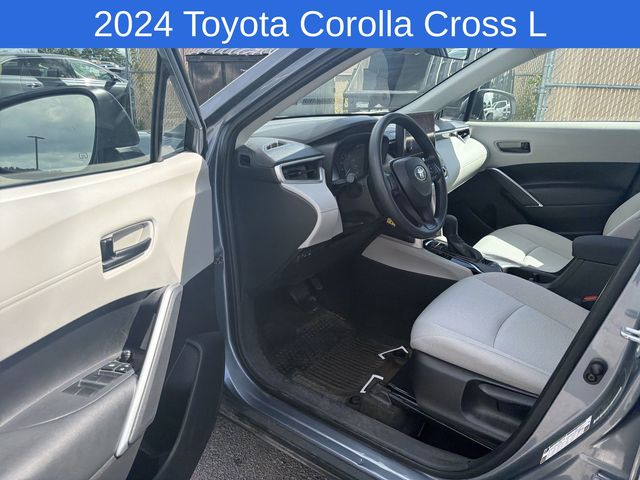 Thumbnail: 2024 Toyota Corolla Cross - 12