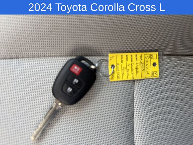 Thumbnail: 2024 Toyota Corolla Cross - 10