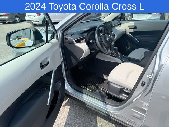 Thumbnail: 2024 Toyota Corolla Cross - 2