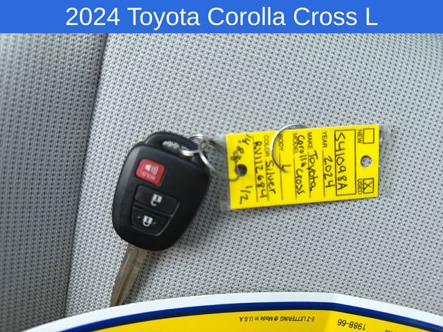 Thumbnail: 2024 Toyota Corolla Cross - 18