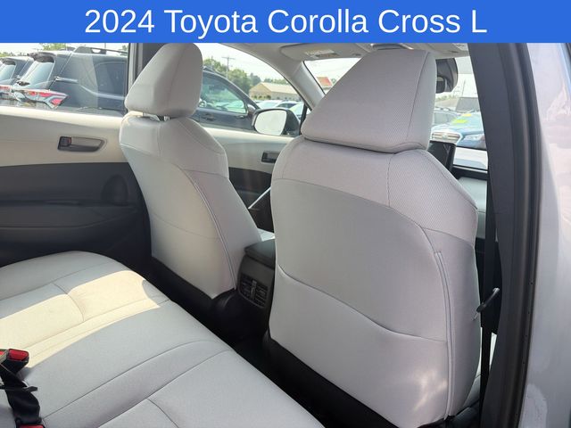 Thumbnail: 2024 Toyota Corolla Cross - 13