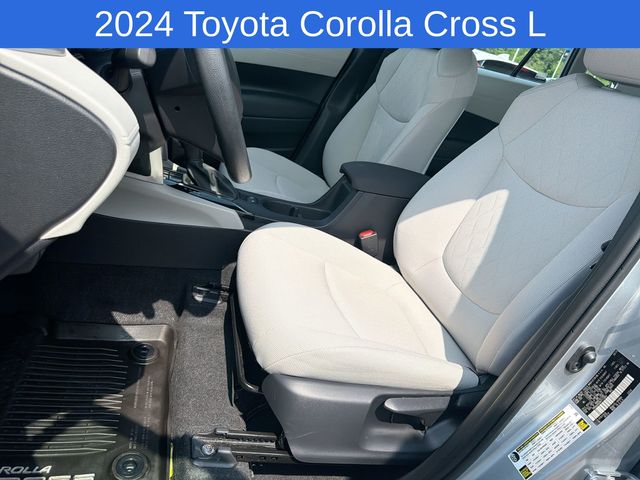 Thumbnail: 2024 Toyota Corolla Cross - 11
