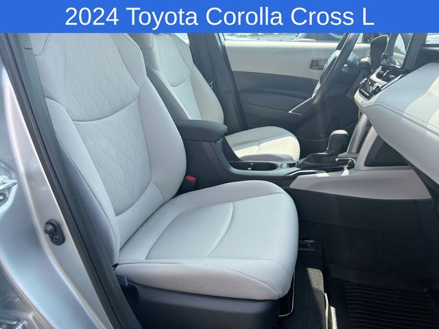 Thumbnail: 2024 Toyota Corolla Cross - 12