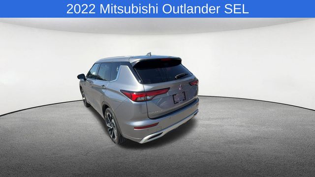 Thumbnail: 2022 Mitsubishi Outlander - 17