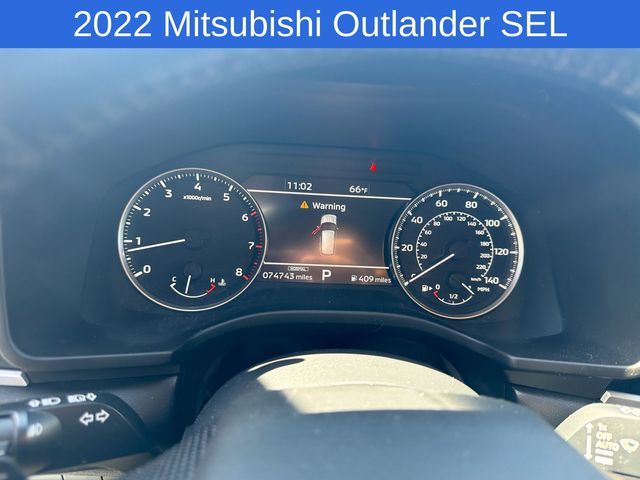 Thumbnail: 2022 Mitsubishi Outlander - 14