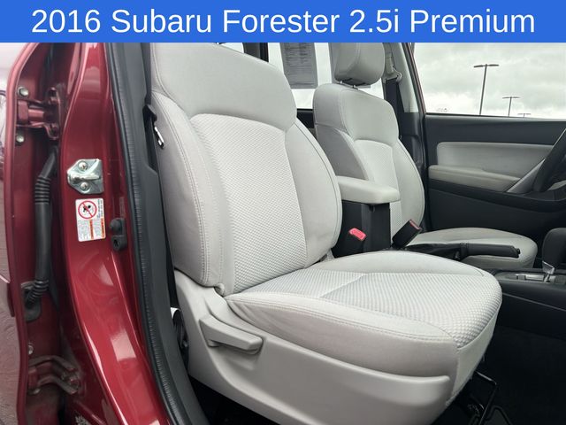 Thumbnail: 2016 Subaru Forester - 11