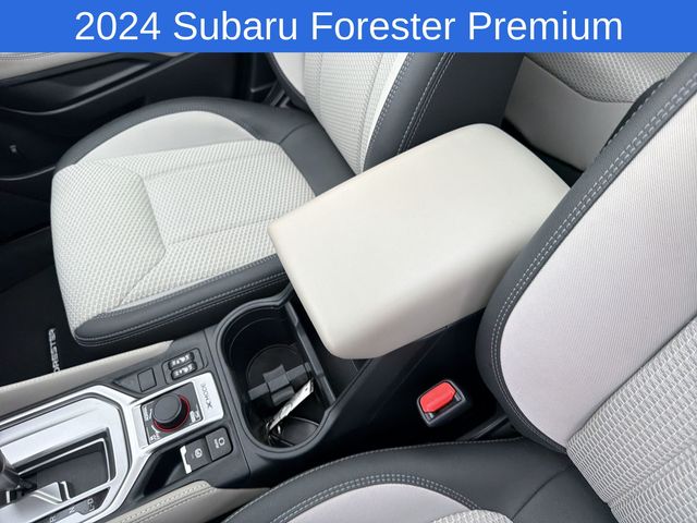 Thumbnail: 2024 Subaru Forester - 11