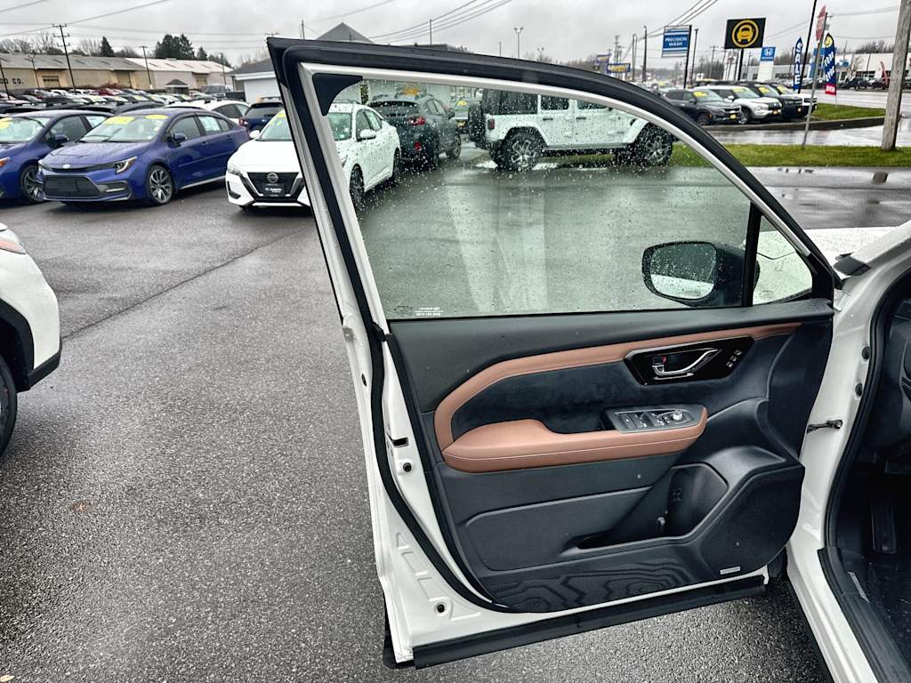 Thumbnail: 2025 Subaru Forester - 21