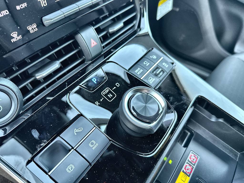 Thumbnail: 2024 Subaru Solterra - 14