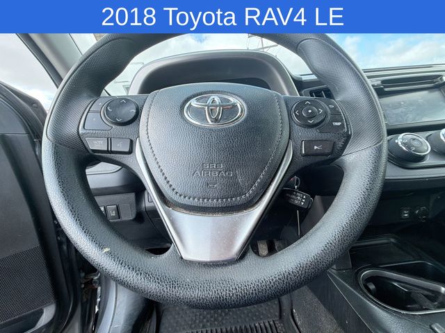 Thumbnail: 2018 Toyota RAV4 - 9