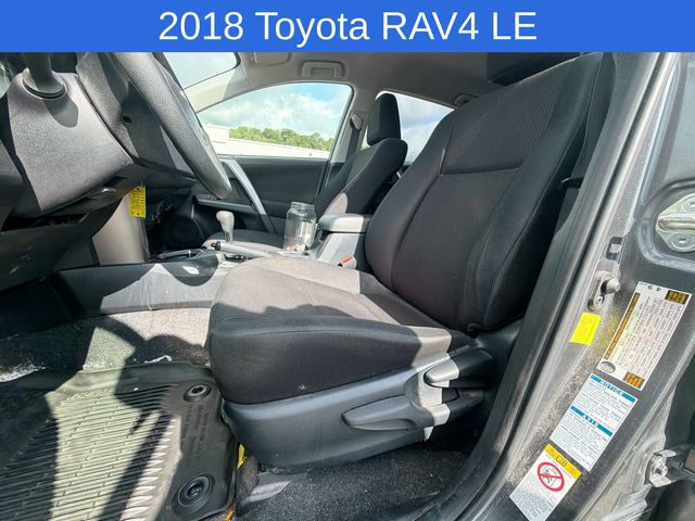 Thumbnail: 2018 Toyota RAV4 - 10
