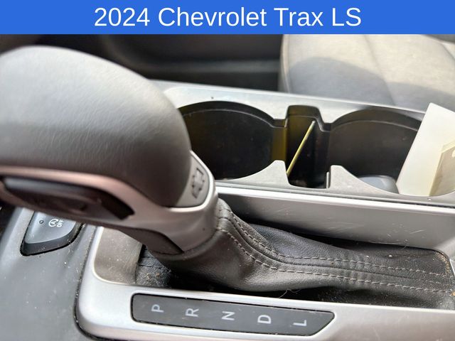 Thumbnail: 2024 Chevrolet Trax - 10