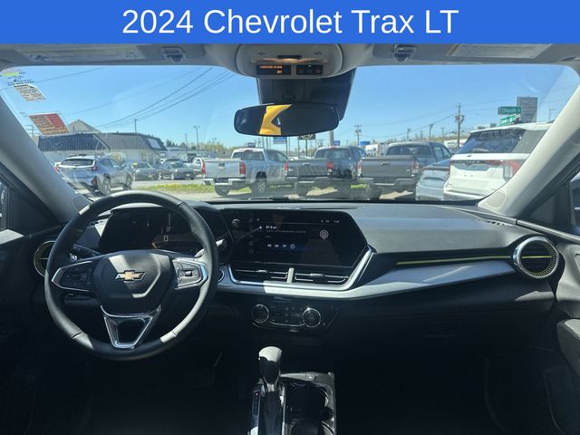Thumbnail: 2024 Chevrolet Trax - 8