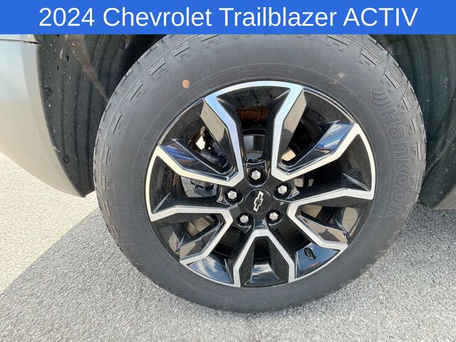 Thumbnail: 2024 Chevrolet TrailBlazer - 8