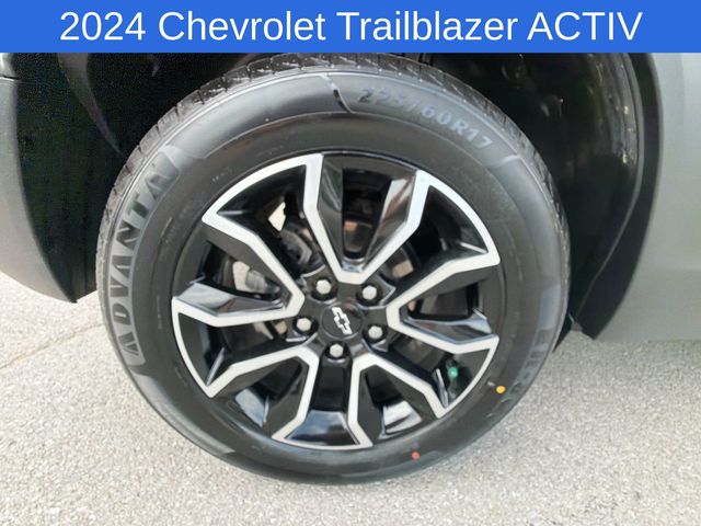 Thumbnail: 2024 Chevrolet TrailBlazer - 8