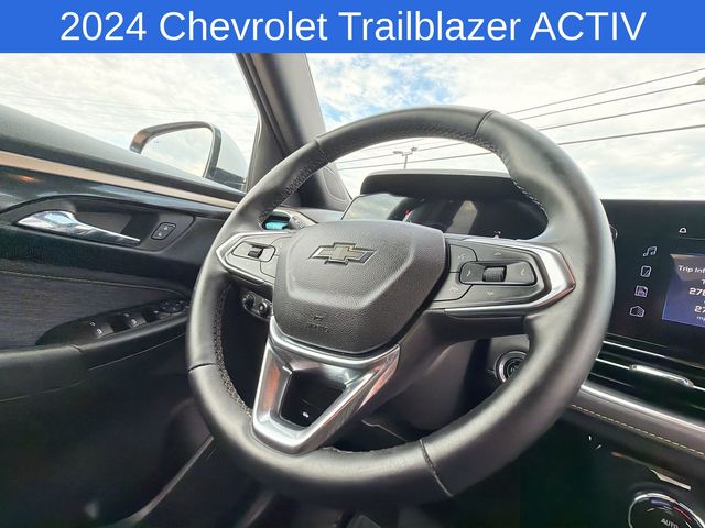 Thumbnail: 2024 Chevrolet TrailBlazer - 10