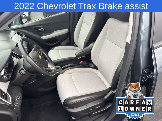 Thumbnail: 2022 Chevrolet Trax - 9