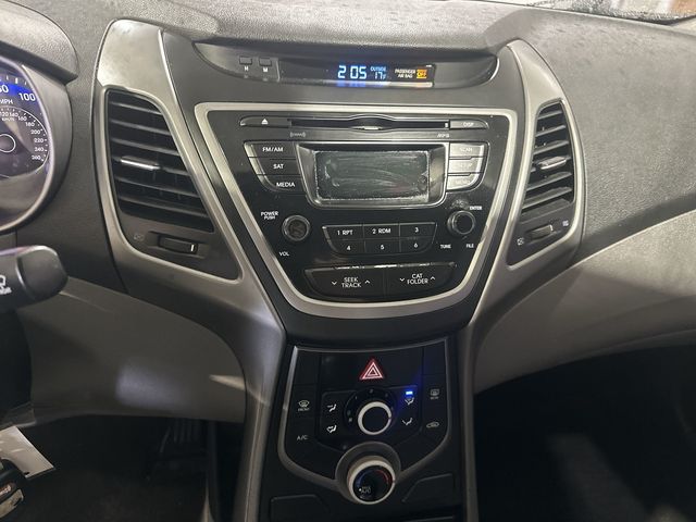 Thumbnail: 2016 Hyundai Elantra - 12