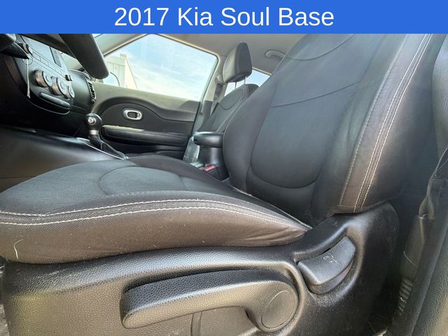 Thumbnail: 2017 Kia Soul - 16