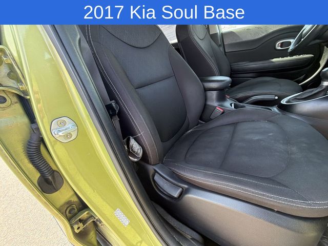 Thumbnail: 2017 Kia Soul - 10
