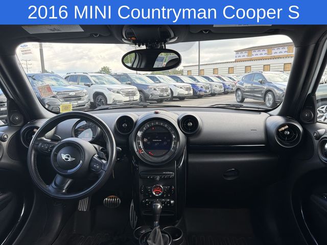 Thumbnail: 2016 MINI Cooper Countryman - 10