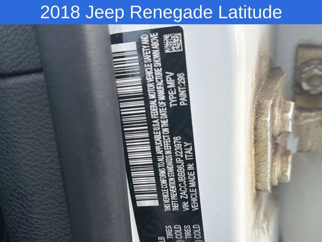 Thumbnail: 2018 Jeep Renegade - 17