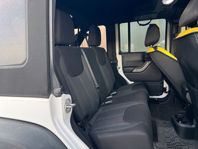 Thumbnail: 2016 Jeep Wrangler - 21