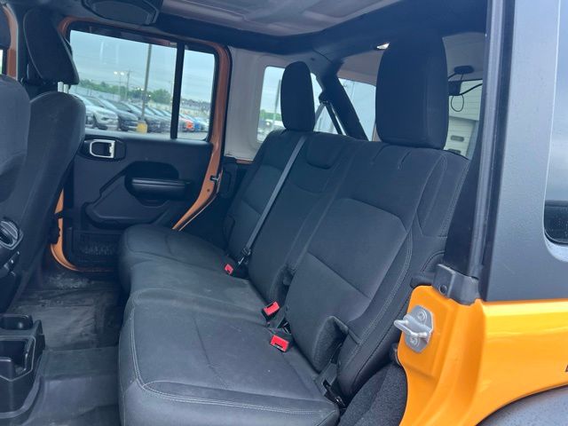 Thumbnail: 2018 Jeep Wrangler - 21