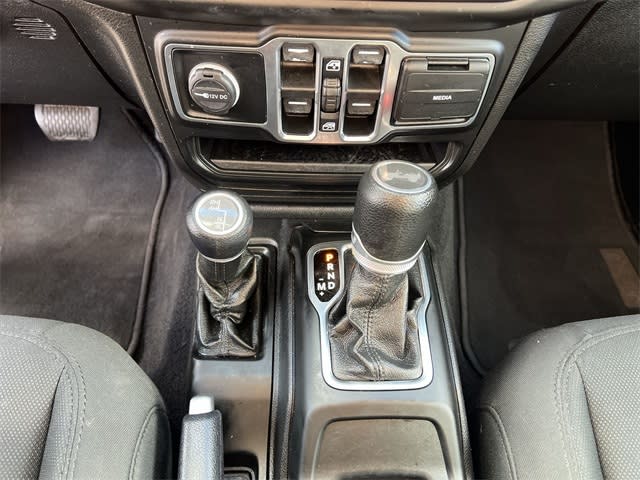 Thumbnail: 2020 Jeep Wrangler - 16