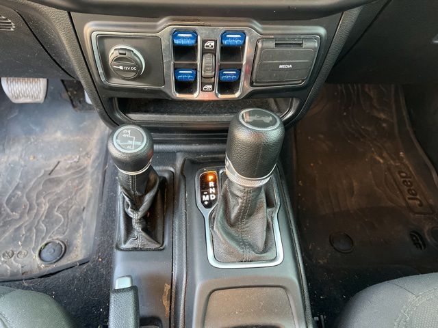 Thumbnail: 2021 Jeep Wrangler - 14